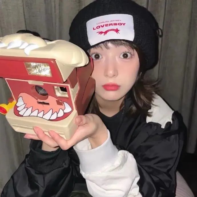 沉默一瞬